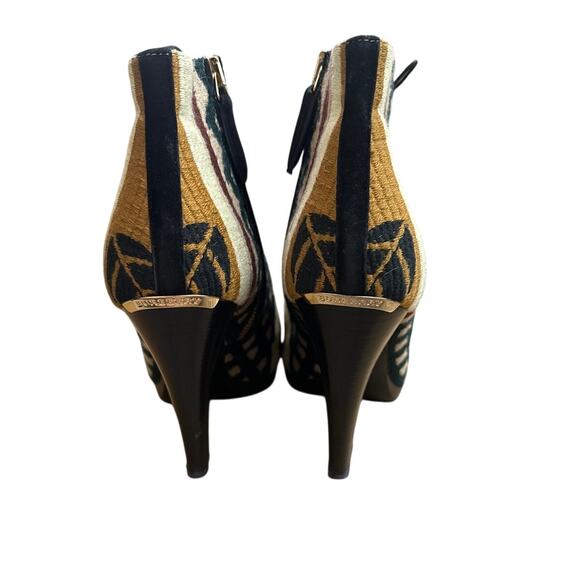 Burberry Prorsum Virginia peep toe tapestry ankle boots size 8 - Picture 6 of 8